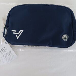 Lululemon Everywhere Belt Bag 1L Navy Blue
